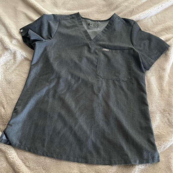 FIGS Scrub Top Graphite Grey - Picture 1 of 3